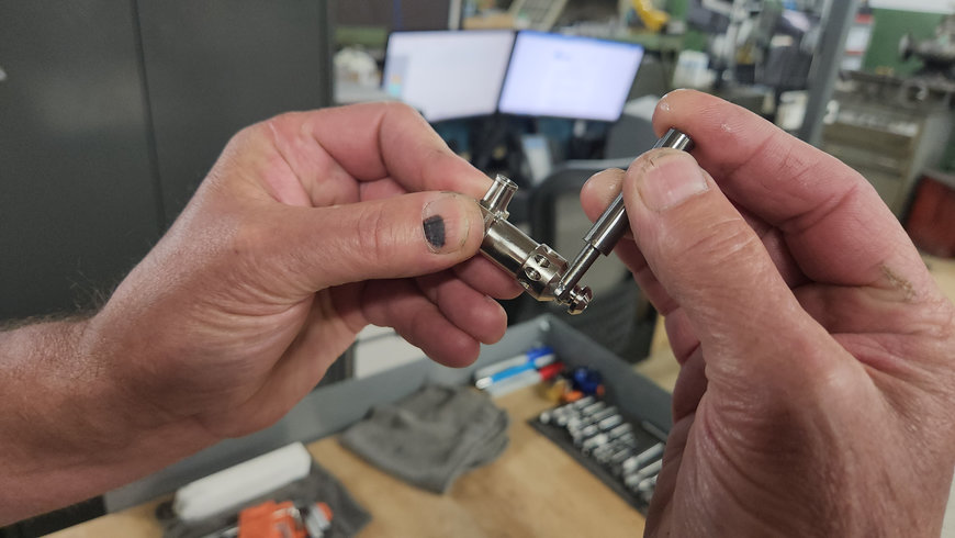 Taller Aeroespacial Fabrica Sus Proprias Herramientas para 150 Máquinas Herramientas